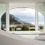 Piccolo Sant'andrea 5* Praiano