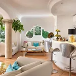 Piccolo Sant'andrea Hotel 5*