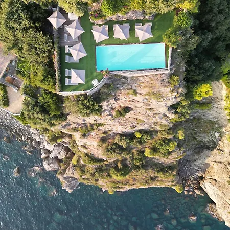 Hotel Piccolo Sant'andrea 5*