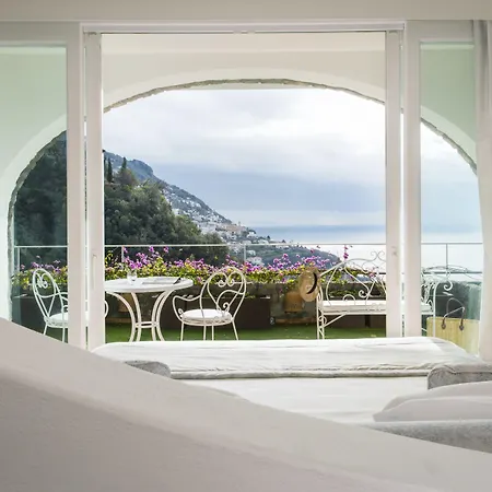 Piccolo Sant'andrea 5* Praiano