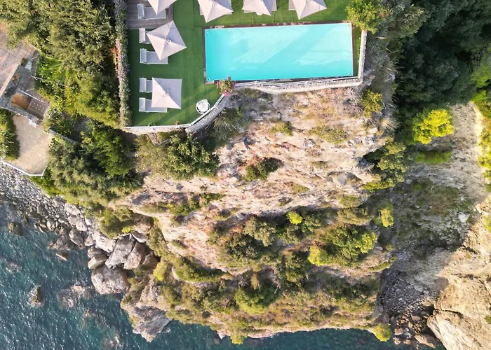 Hotel Piccolo Sant'andrea 5*