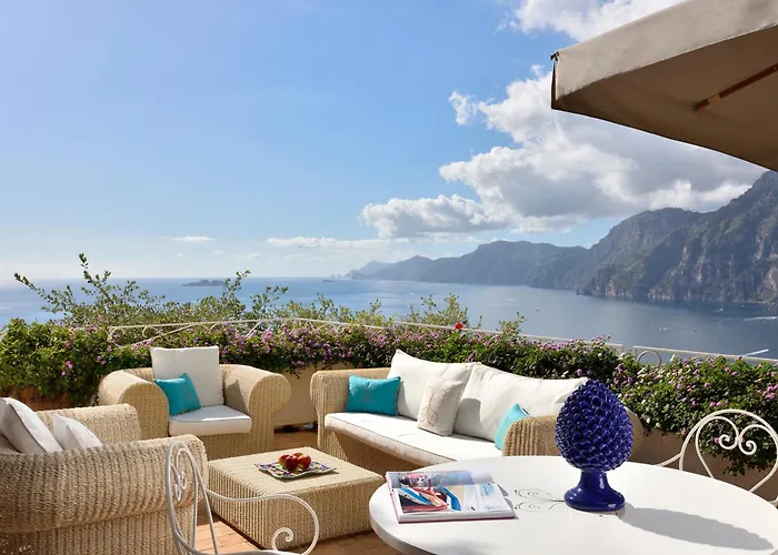 Piccolo Sant'andrea Hotel 5*