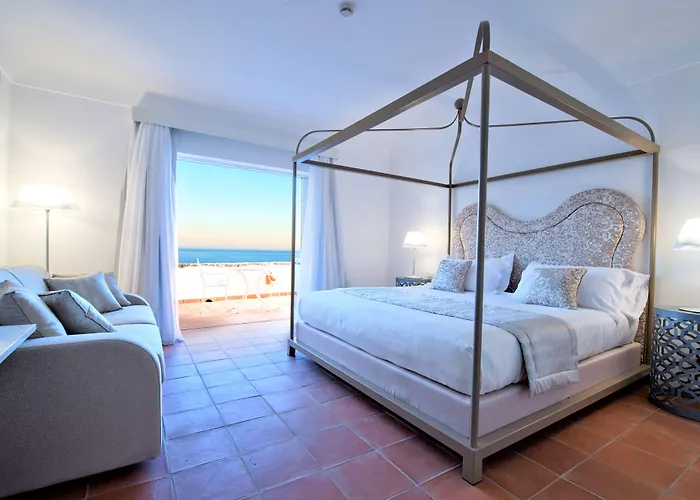 Hotel Piccolo Sant'andrea 5*