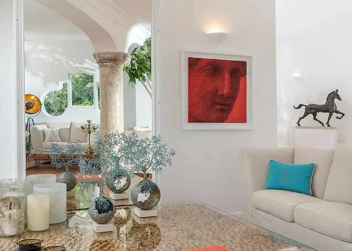 Piccolo Sant'andrea Hotel 5*